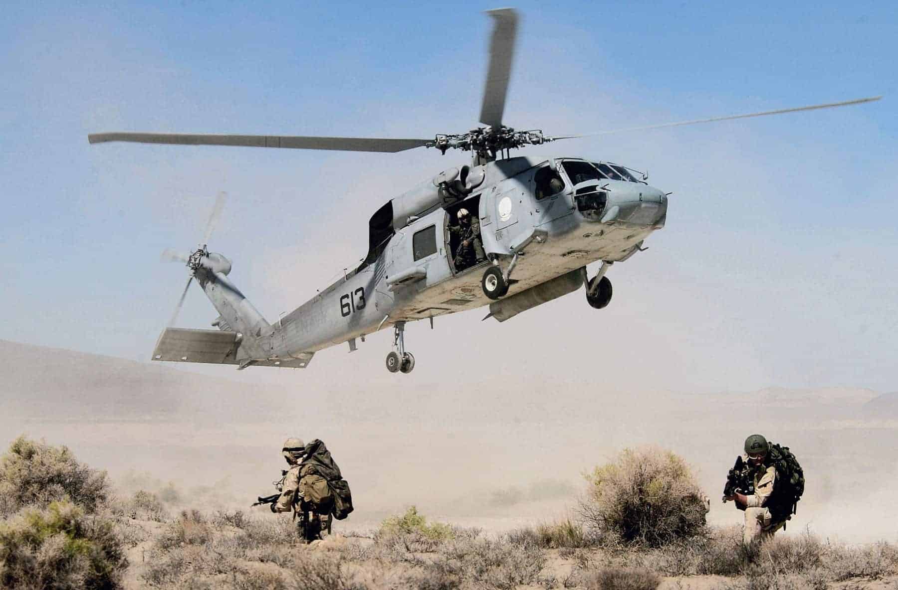 WHAT TYPE OF WATCHES DO SPECIAL OPS PERSONNEL WEAR?